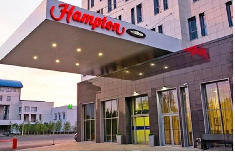 Hotel Hampton By Hilton Ufa Exterior foto